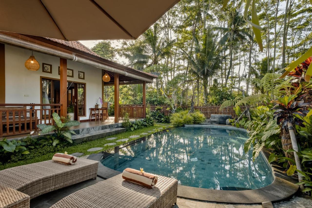 Ratni Ubud Villa Экстерьер фото