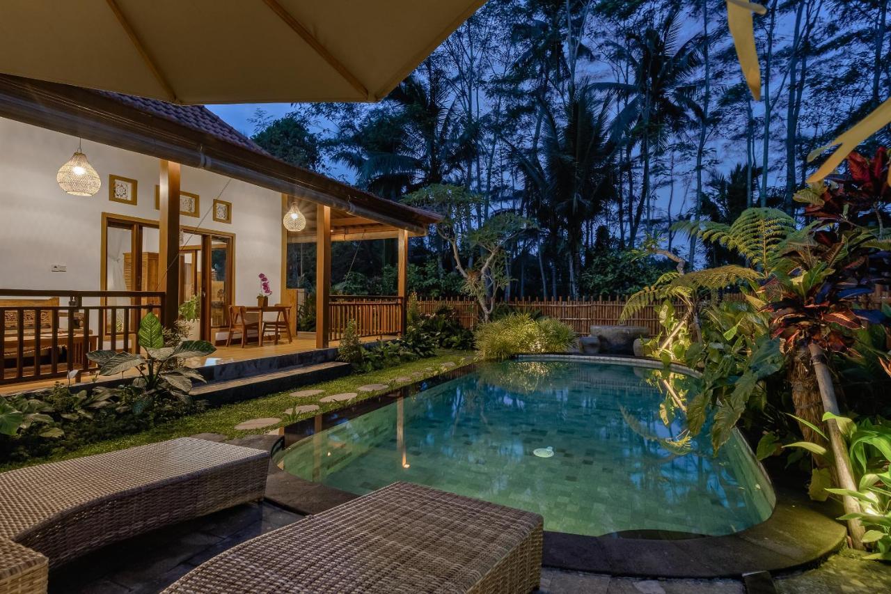 Ratni Ubud Villa Экстерьер фото