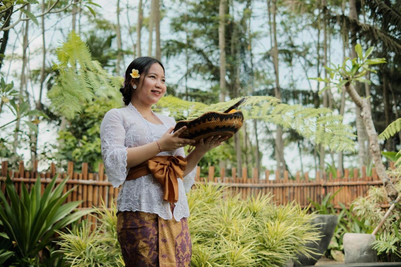 Ratni Ubud Villa Экстерьер фото
