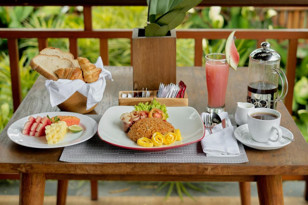 Ratni Ubud Villa Экстерьер фото