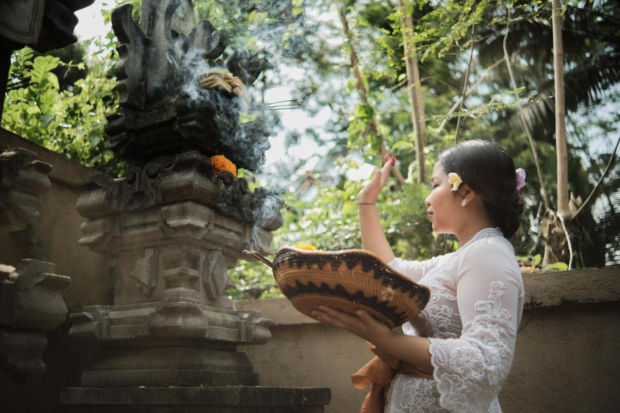 Ratni Ubud Villa Экстерьер фото