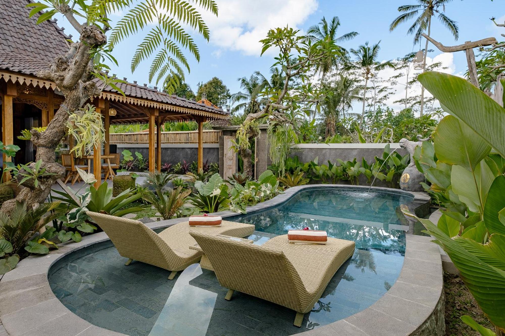 Ratni Ubud Villa Экстерьер фото