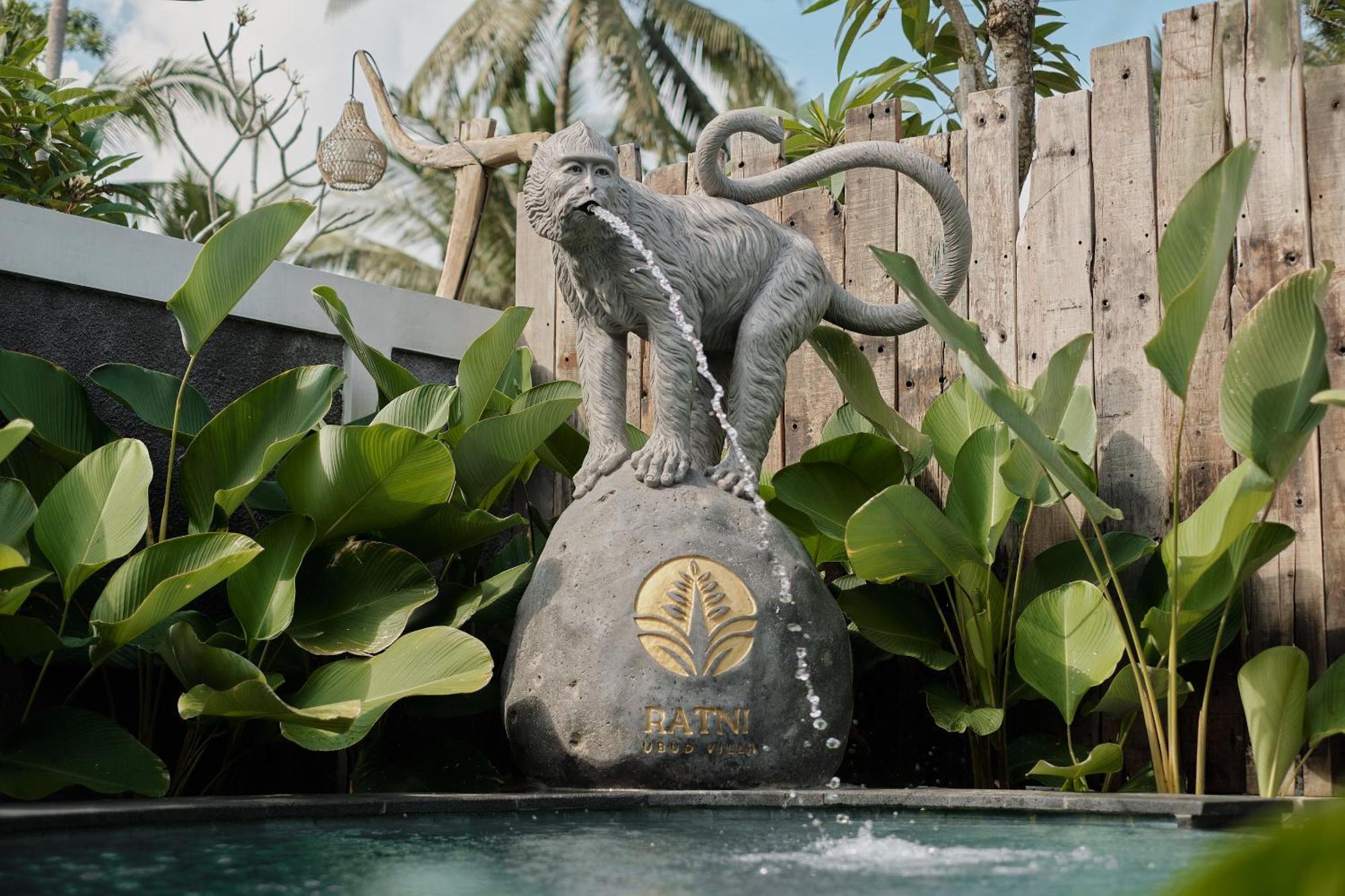 Ratni Ubud Villa Экстерьер фото